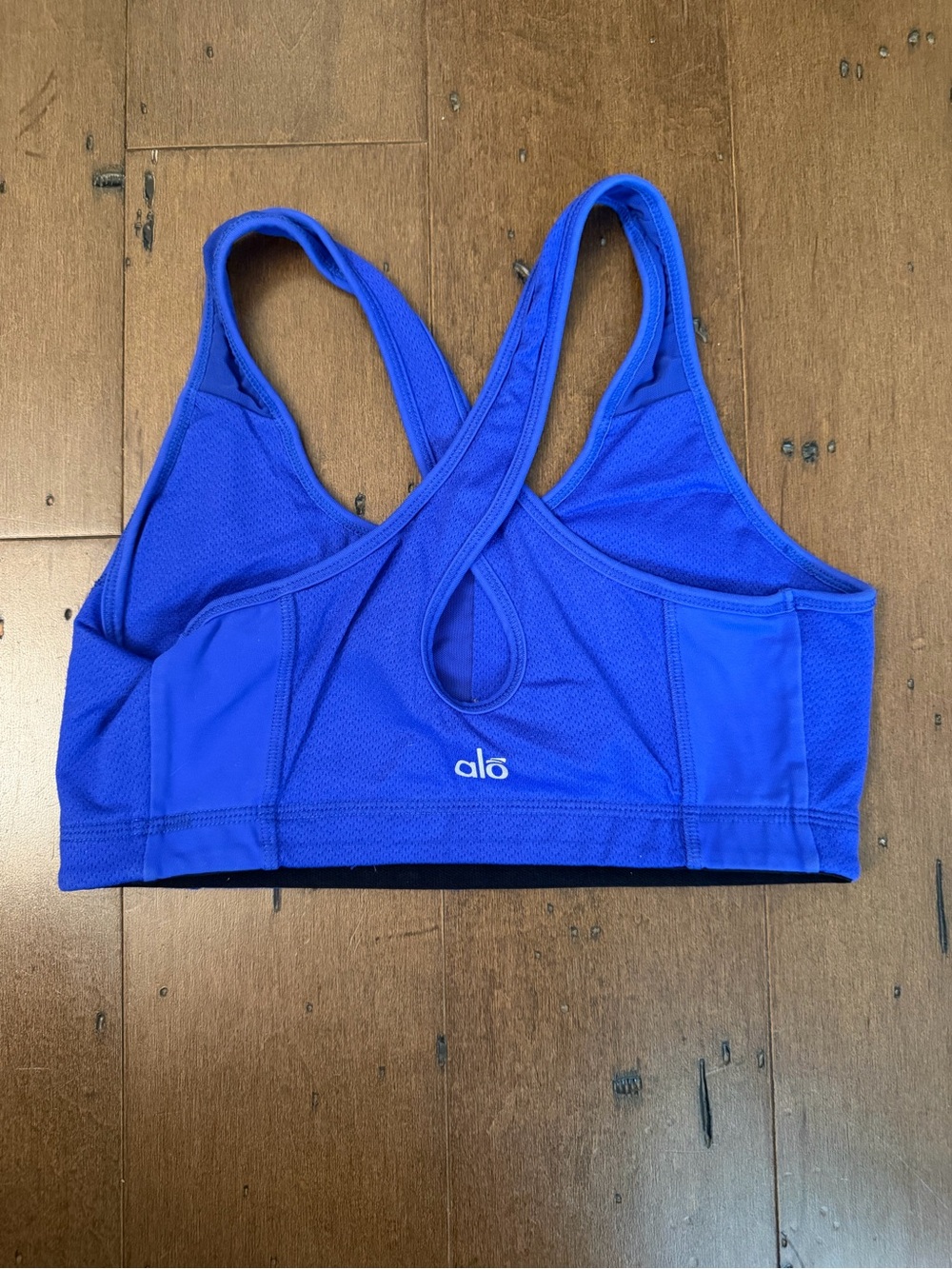 ALO Yoga Crossback Sports Bra - Picture 1 of 3